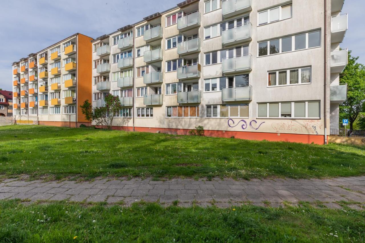 Marynarzy Okretow Pogranicza Apartments By Noclegi Renters كولوبرزيغ المظهر الخارجي الصورة